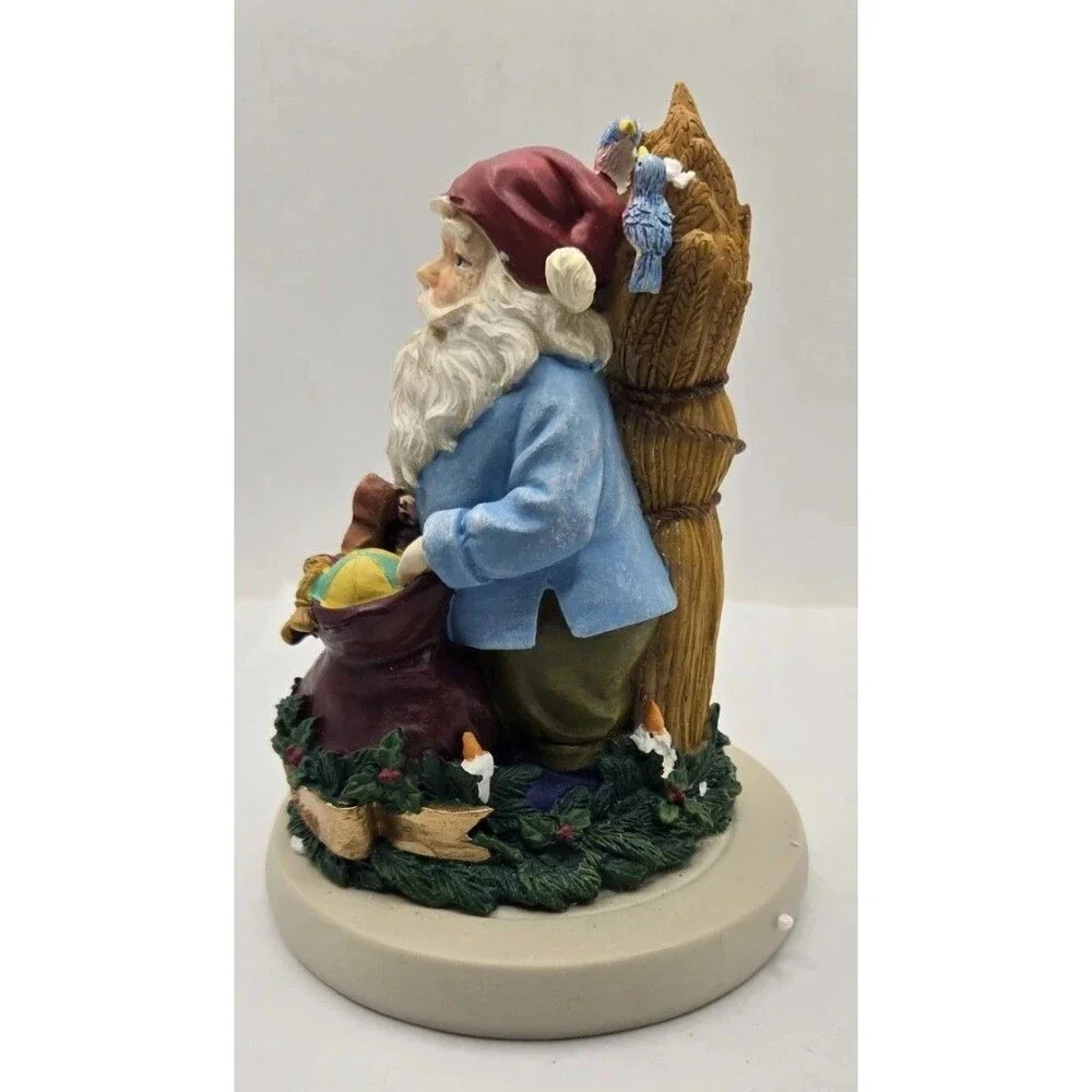 Ellies Kitchen Santa's of the World Set of 4 Sweden, Austria, Italy & USA No Box